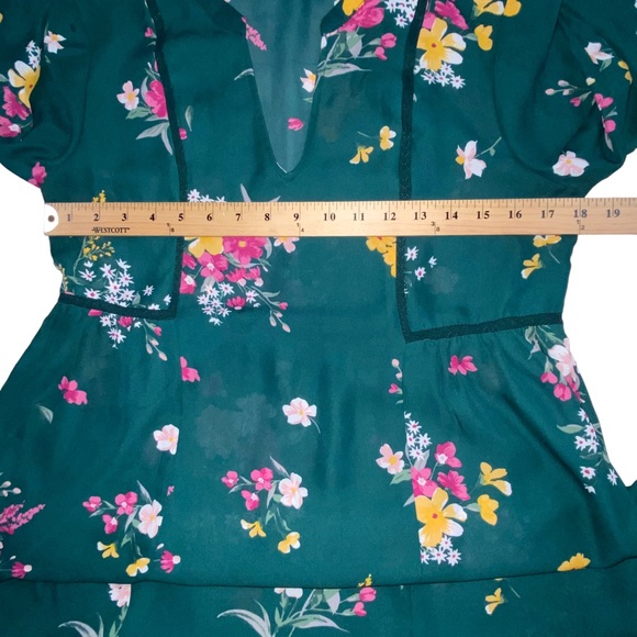 Old Navy Boho Women’s XS Green Floral Lightweight Peasant Dress - Picture 3 of 14